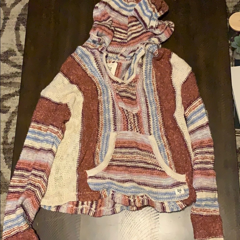 Billabong sweater